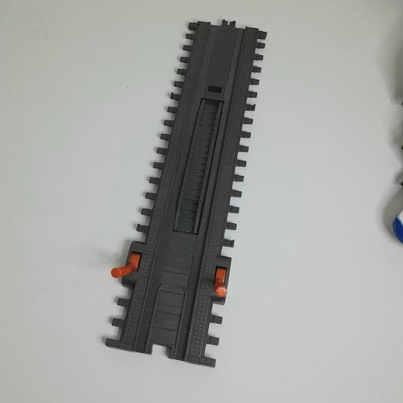 Jakks Pacific Train Set Lot - 37 Pieces - Complete - Picture 7 of 8
